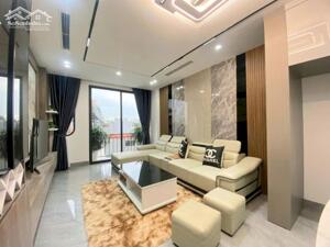 BÁN NHÀ SÀI ĐỒNG LONG BIÊN, TẶNG NỘI THẤT, LÔ GÓC, Ô TÔ TRÁNH, GA RA Ô TÔ, THANG MÁY, GIÁ MỀM