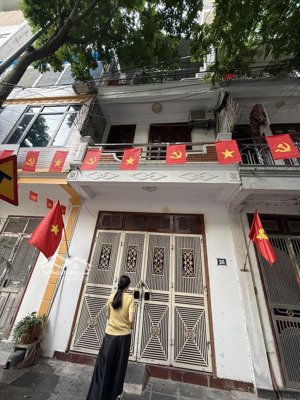 cho thuê mặt bắng kinh doanh phố đặng vũ hỷ