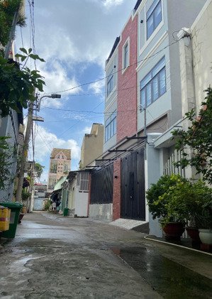 nhà riêng đẹp, tiện ích nhiều sát ngô quyền, hiệp phú, q9, hcm, 100m2 (6.7x16) 10 tỷ