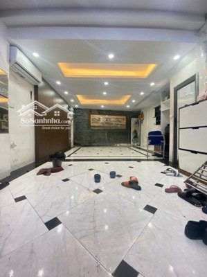 bán gấp nhà vĩnh hưng, hoàng mai 5 tầng, mặt tiền 4m giá 6.4 tỷ.