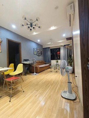 bán gấp chung cư đồng phát phố vĩnh hoàng - căn góc 3 thoáng 3 ngủ - view phố view hồ - 5 thang máy