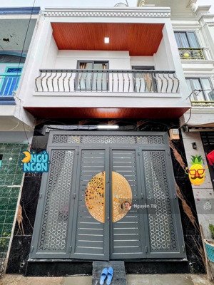 bán gấp nhà riêng bình long, btân, 45m2, 2 tầng mới đẹp, hẻm xe hơi đỗ cửa, nhỉnh 4 tỷ.