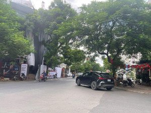 bán đất logoc 42m, tại nghĩa lộ, hà đông giá 7.58 tỷ. ô tô, khinh doanh khủng.