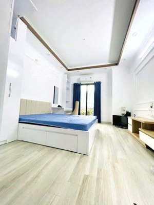 bán nhà đẹp dương văn bé dân xây lô góc 5 tầng ba gác đỗ cửa, 30m ra ô tô tiện ích đầy đủ giá tốt