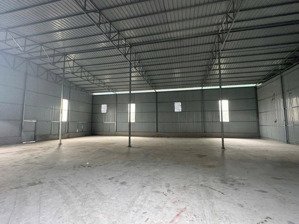 cho thuê kho khu vực kcn phú thị -gia lâm , s : 500m2,800m2,5000m2