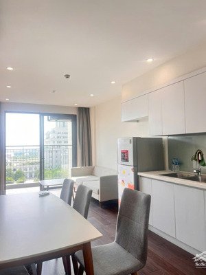 chính chủ cho thuê 3 phòng ngủ, full nội thất giá 11tr/ tháng tầng trung hướng đn