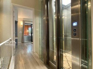 bán phố đào tấn-ba đình. dt70m2x5t, thang máy, 2 mặt ngõ, cách ô tô tránh 5m. full nội thất. ở ngay