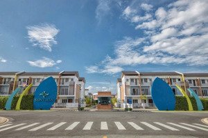 bán mặt tiền d10 suncasa 1 hoà phú dt 80 m2 nhà thô giá 3 tỷ 4 thương lượng sổ sẵn công chứng ngay