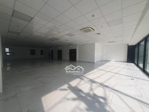 list văn phòng cao cấp diện tích lớn đáp ứng nhu cầu mở rộng doanh nghiệp. kim dung good office