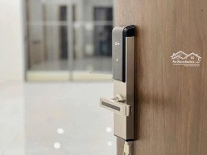 bán căn 2pn - 55m2 có sổ tầng cao full nội thất giá 2,05 tỷ bao phí thuế