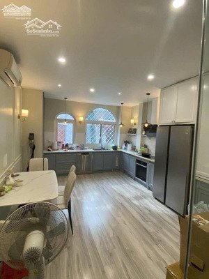 phố đào tấn - ba đình dt: 70m x 5tầng x mt4,2mthang máy, hai mặt ngõ thoáng trước sau, kinh doanh