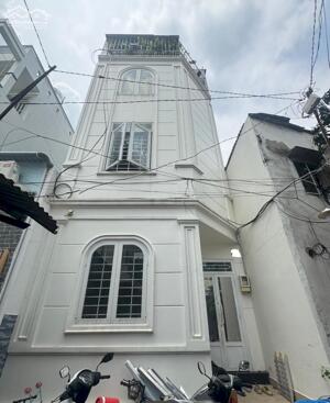 BÁN GẤP - NHÀ MỚI XÂY NGAY CẦU TÂN THUẬN QUẬN 7