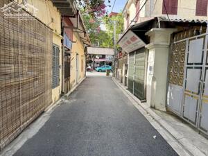 Cần bán 42,6m2 đất trung tâm Trâu Quỳ - Gia Lâm. Đường thông ô tô 7 chỗ, tiện ích bạt ngàn