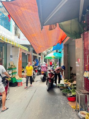 bán gấp nhà 2 tầng hxh khu phố tây bùi viện q.1 dt 39,5m2 hđt 30tr bán chỉ 9 tỷ tl