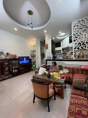 chính chủ cần bán nhà 4t, huỳnh thúc kháng, đống đa, hà nội - dt 52m2 - giá 9,8 tỷ - sổ đỏ cất két