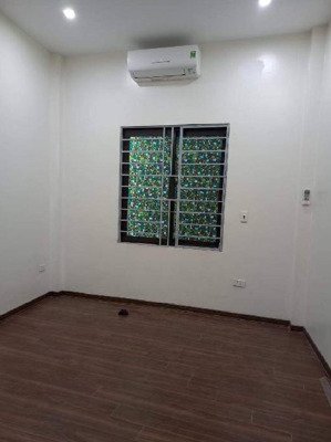 nhà ở ngõ gần trung tâm thương mại