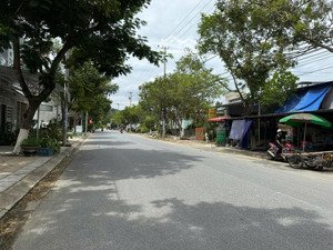 bán lô góc 2 mặt tiền phước đồng dt 110,4m2 lô thoáng vuông vức, đường ht 6m, giá 1,8 tỷ có tl