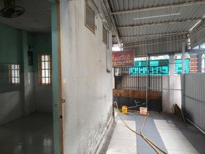 bán nhà mt ngay nam hoà xlhn ngã 4 mk ngang 5.6 91m2 nhỉnh 6 tỉ xd 4tầng phước long quận 9