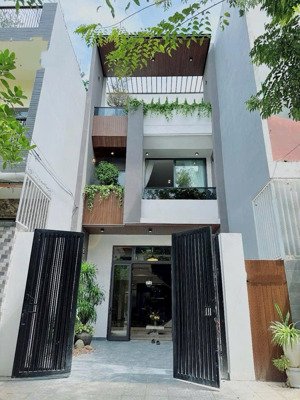 nhà mới trung tâm ngay kđt hoà xuân, đường 7m5 chính chủ