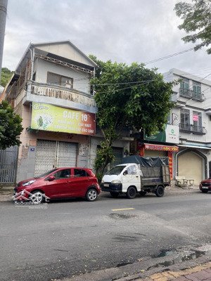 bán nhà mặt tiền gần bãi trước tp. vũng tàu. ngang 8.2m2 giá chỉ 14.5ty cho 2 căn nhà.