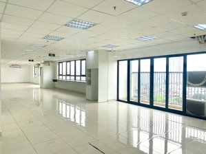cho thuê văn phòng view hồ thành công dtsd 330m2 tại tòa nhà văn phòng c1 thành công, ba đình, hn.