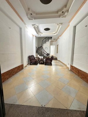 hxh tân sơn nhì - 64m2 - chủ ở lâu đời - nhà kết cấu btct 3 tầng chắc chắn - ô tô ngủ trong nhà