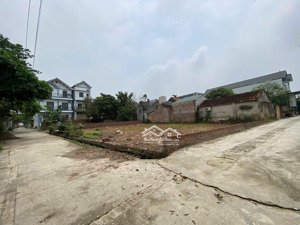 hiếm fo chủ gửi bán mảnh đất 72m2 tại trung tâm xã phú nghĩa ô tô thông