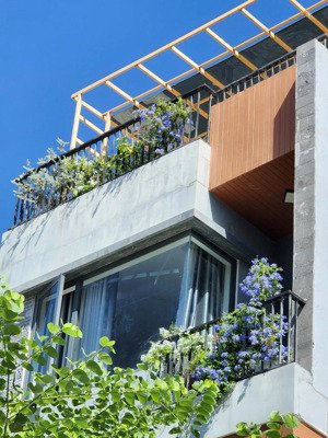 villa mini siêu đẹp chế lan viên, 4 tầng, full nội thất dòng tiền 52,362 triệu/tháng