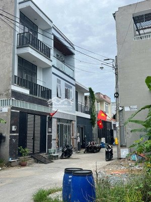 bán nhà 4,55 tỷ bình chiểu thủ đức -3 tầng-3pn- 3wc- lh 