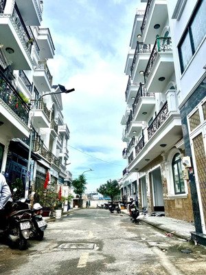 bán nhà q.12, đường nhựa 7m hiệp thành 5, ngay nguyễn ảnh thủ, 4x12m, 3 lầu, 4,98 tỷ tl