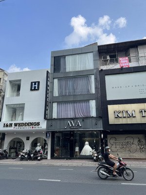 bán nhà mặt tiền đường phổ quang. dt: 5x17.5m, hầm 4 tầng vị trí xuất sắc giá bán 25 tỷ