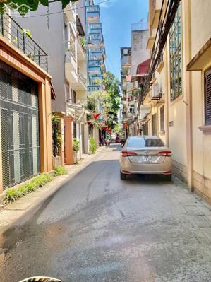 Bán nhà ngõ ô tô vào nhà phố Kim Mã, sẵn dòng tiền, DT 82m2 x 6 tầng, MT 6m