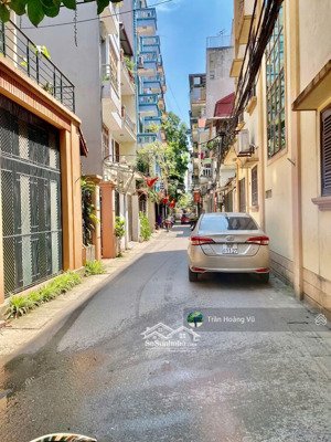 bán nhà ngõ ô tô vào nhà phố kim mã, sẵn dòng tiền, dt 82m2 x 6 tầng, mt 6m