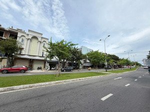 bán gấp lô góc rẻ nhất nại hiên đông gần chợ