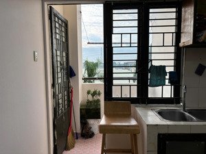 cho thuê căn 2 pn 1 pk chung cư an sương lầu 4 thang bộ