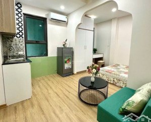 tòa ccmn 120m2*8t*tm, ôtô tránh, 26 phòng, dòng tiền khủng 200tr/th, tại cầu giấy