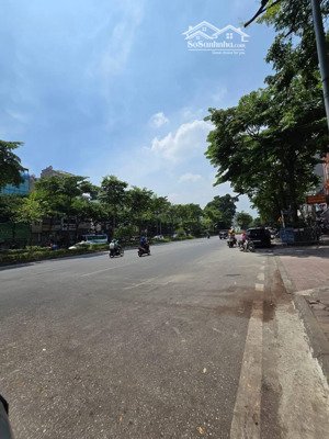 mặt phố võ chí công - lô góc 3 thoáng - vỉa hè đá bóng - kinh doanh sầm uất - dòng tiền 700tr/năm!!