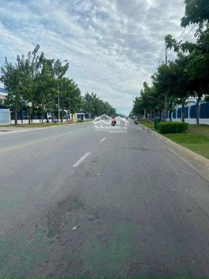 bán đất công nghiệp 6400m2 trong kcn tân đức, đức hòa, long an (tây ninh mới) giá rẻ