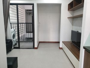 cho thuê phòng hoàng như tiếp, bồ đề: 45m 1pn 1pk full đồ giá chỉ 6.5tr/th: lh 