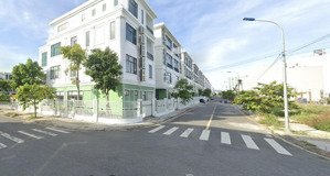 bán biệt thự 2 mặt tiền_ hòa minh 30_ cách biển nguyễn tất thành 100m_ dòng tiền 25tr/ tháng