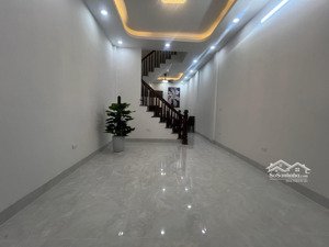 bán nhà trường chinh dt 47m2 4t 3,7m mt, nhà đẹp mặt ngõ trường chinh, kd, 20m ra phố giá 15,5 tỷ