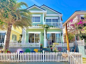 biệt thự song lập 8x20 nằm cạnh hồ bơi giá chỉ 4.5 tỷ bao thuế phí - giá cực tốt tại novaworld