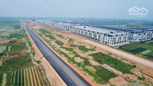 bán liền kề hud mê linh đối diện sun grop giá 8.xx rẻ nhất thị trường