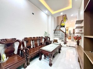 cho thuê nhà 5 phòng full nội thất ngủ khu phước long giá 12 triệu/tháng