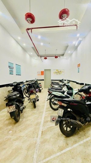 chỉ với 6.4 tỷ | 46m² 5 tầng | nhà dân xây | dòng tiền đều đặn | sinh viên đông đúc | ngã tư nhổn