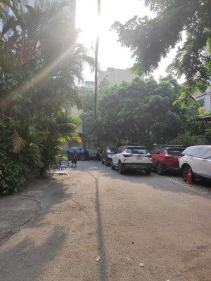 cầu giấy 72m, phân lô, view biệt thự, gara ôtô, ô tô tránh đỗ ngày đêm, kinh doanh, 4.6m mt -18.5tỷ