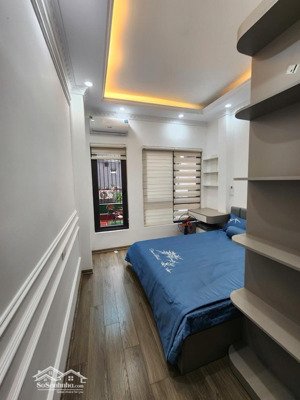 bán nhà đội cấn, 10m ra phố, ngõ rộng thoáng sáng, nhà dân xây 25m*5t tặng full nội thất