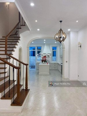 giá hót đáng mua lakeview city căn góc dt 7x20m sân vườn 22,2 tỷ, dt 6x16m 17 tỷ, dt 5x20m 19 tỷ