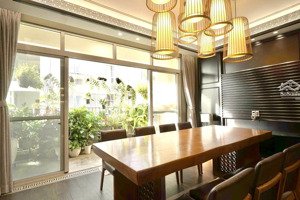 penthouse 3 tầng tại starhill phú mỹ hưng cần cho thuê, 241m2- 70tr/tháng, đầy đủ nội thất cao cấp