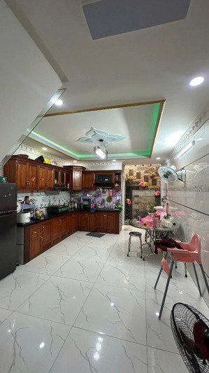 hẻm ô tô nhà riêng 4pn 5wc view đẹp tại hương lộ 2, bình trị đông a, bình tân, giá cực chất 6,7 tỷ